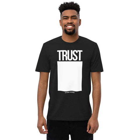 Teesafrique Sustainable Trust Outside the box Statement Unisex recycled t-shirt