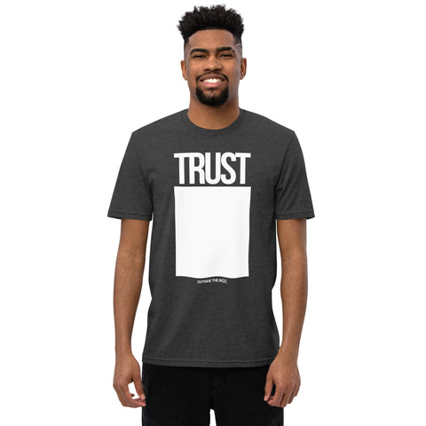 Teesafrique Sustainable Trust Outside the box Statement Unisex recycled t-shirt
