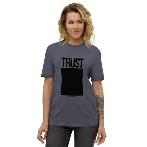 Teesafrique Sustainable Trust Outside the box Statement Unisex recycled t-shirt